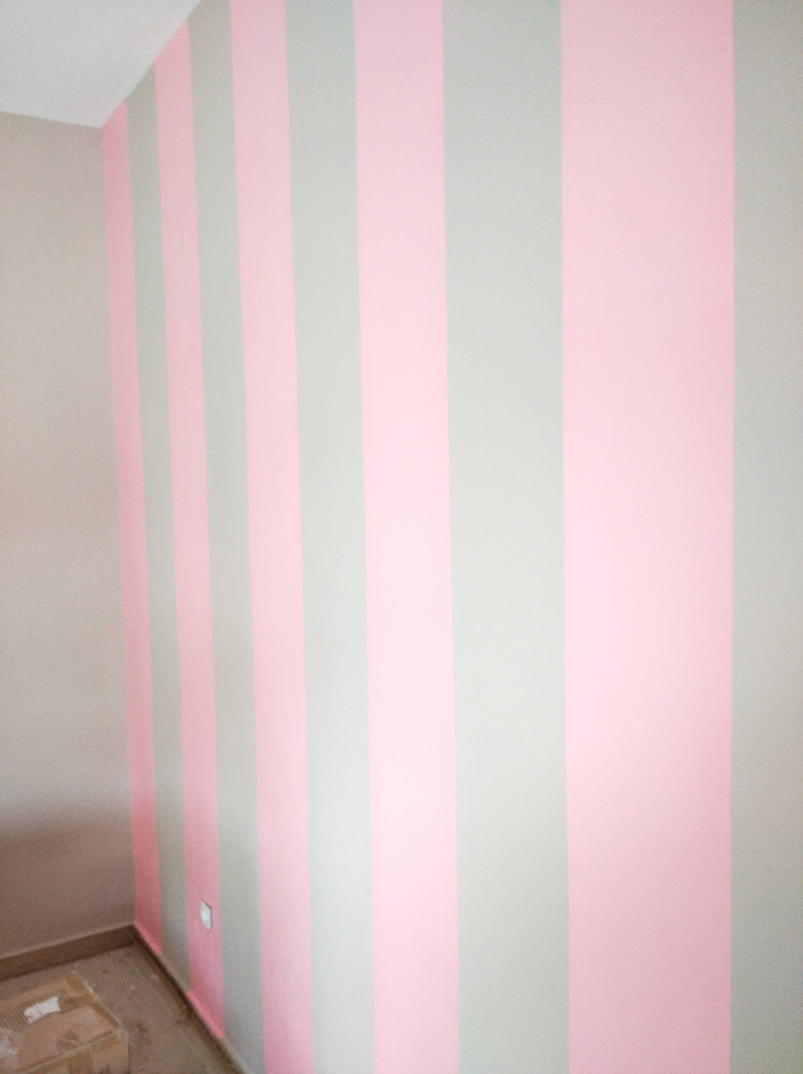 εσωτερικό βάψιμο μονοκατοικίας